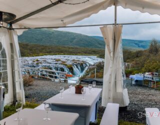 Waterfall View Dinner by one of Iceland´s most beautiful waterfalls. Planned by g-events dmc | pco